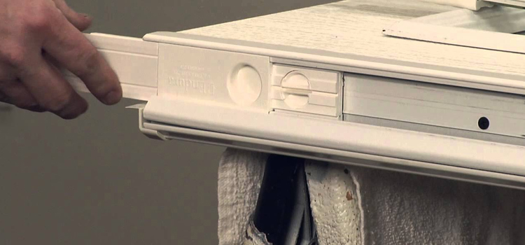 aluminum storefront door repair Lake Magdalene